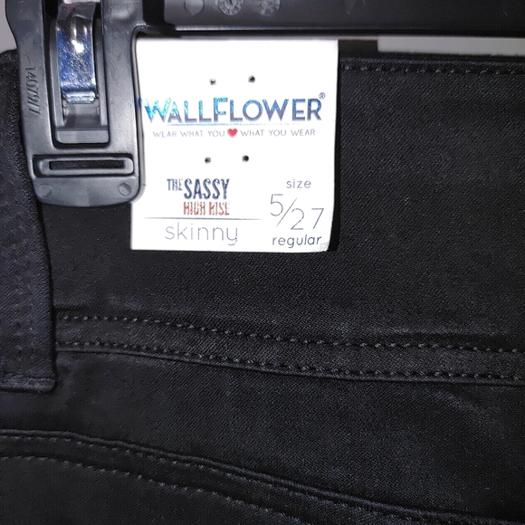 Pants - Picture 4 of 5